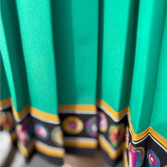 Vintage Chaus Green Pleated Skirt Sz 10 - Picture 6 of 7